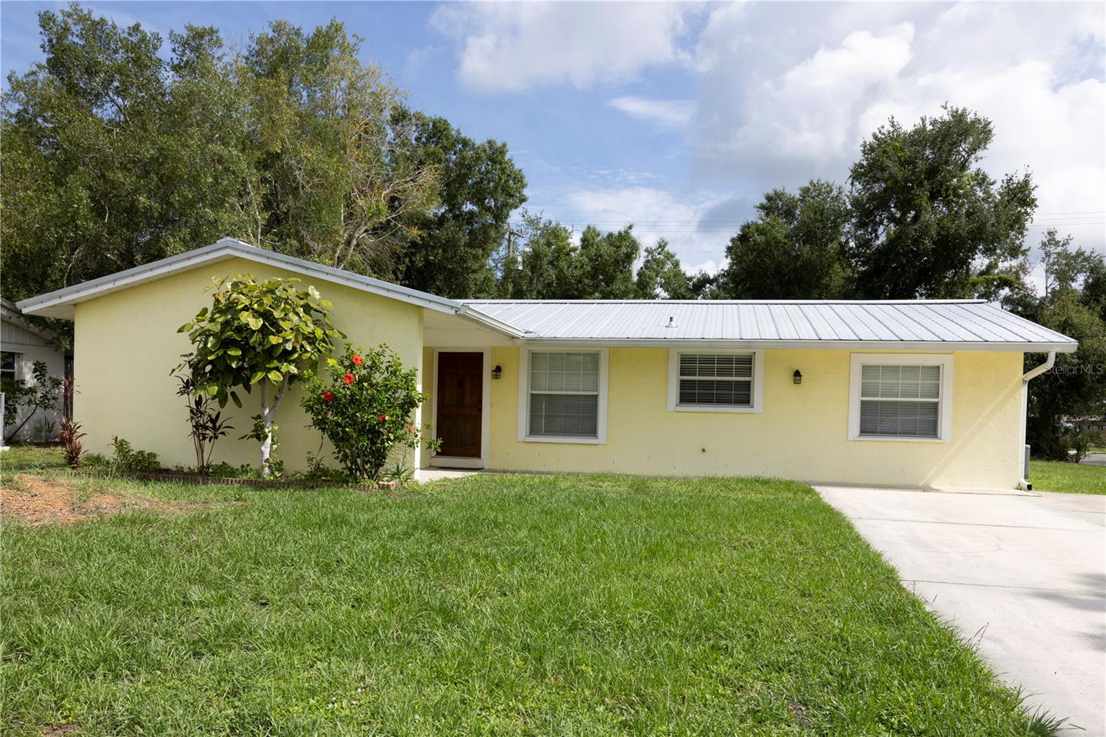 5333 DUNCANWOOD DR Property Photo 1