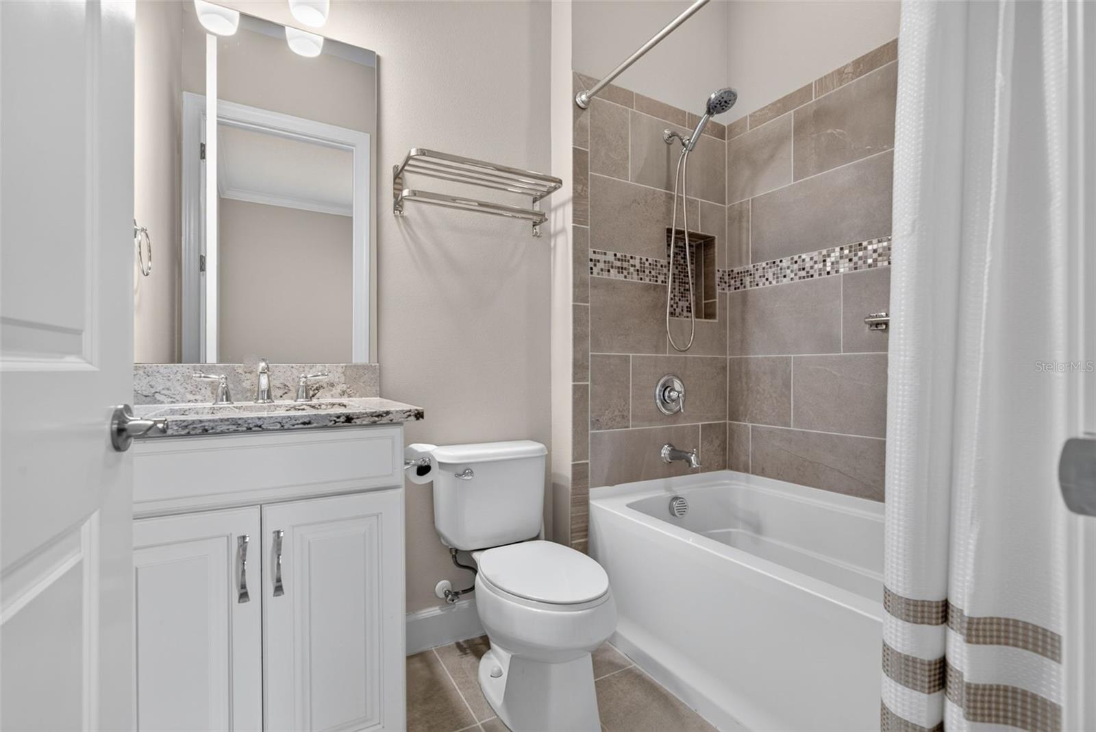 12758 Sorrento Way Property Photo 16
