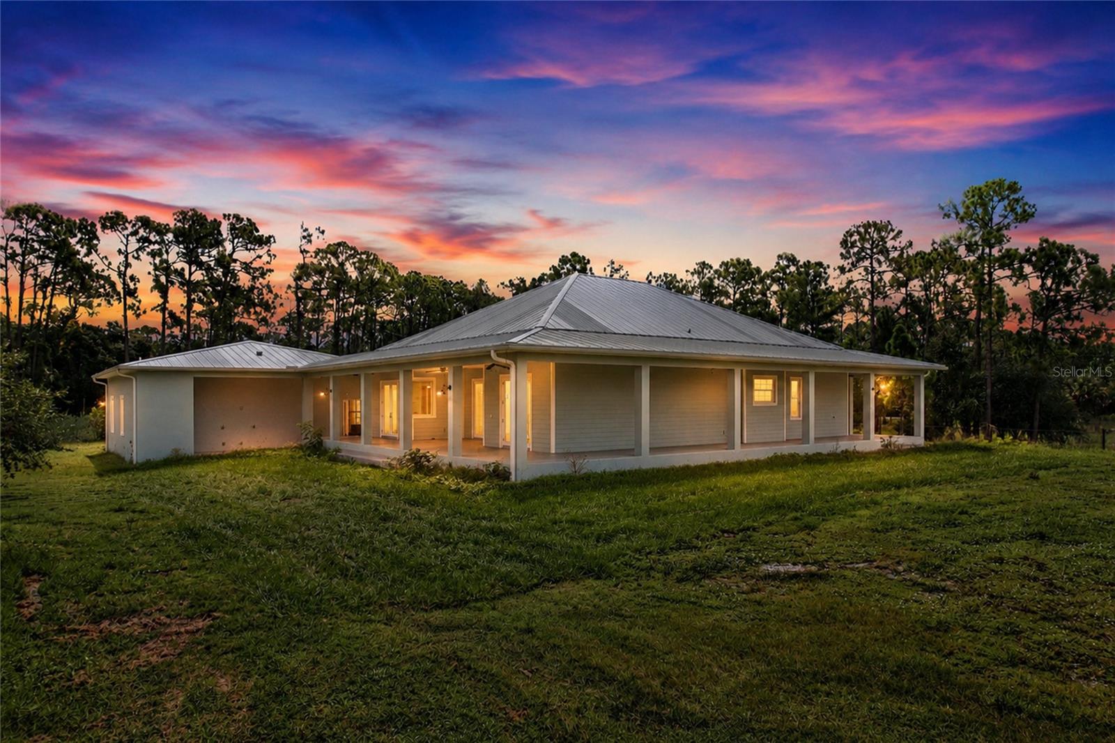 8146 Tropicaire Blvd Property Photo