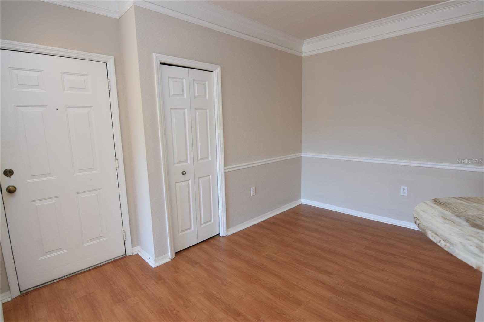 5122 Northridge Rd #202 Property Photo 11