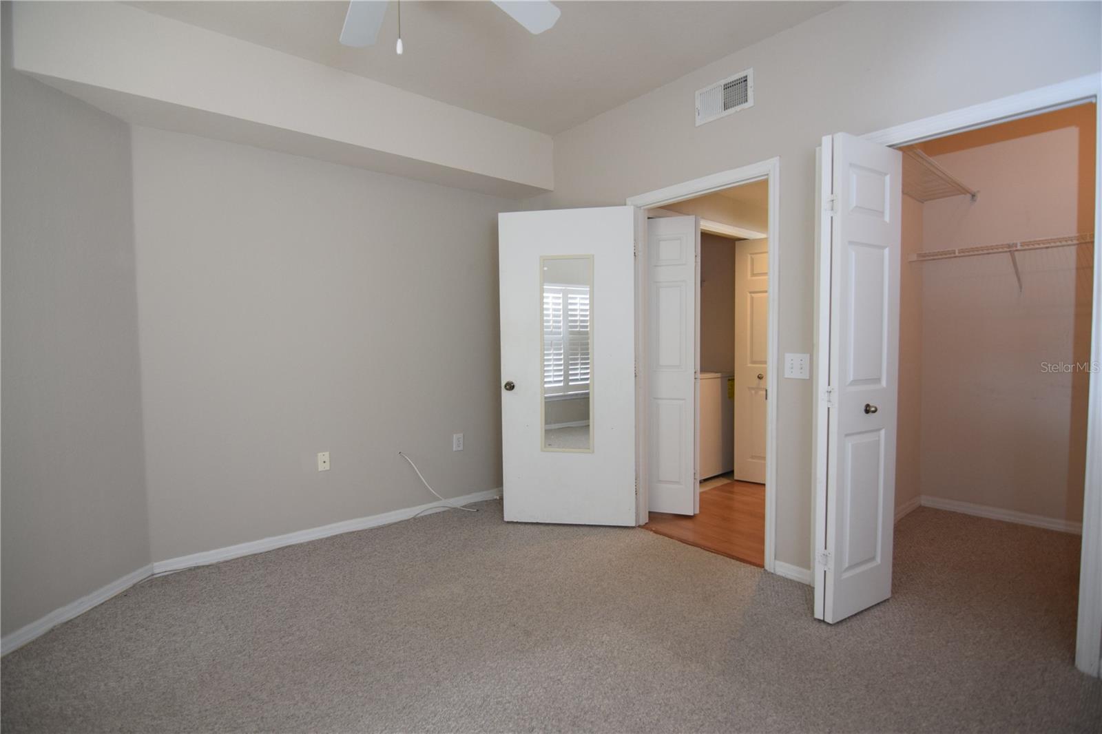 5122 Northridge Rd #202 Property Photo 13