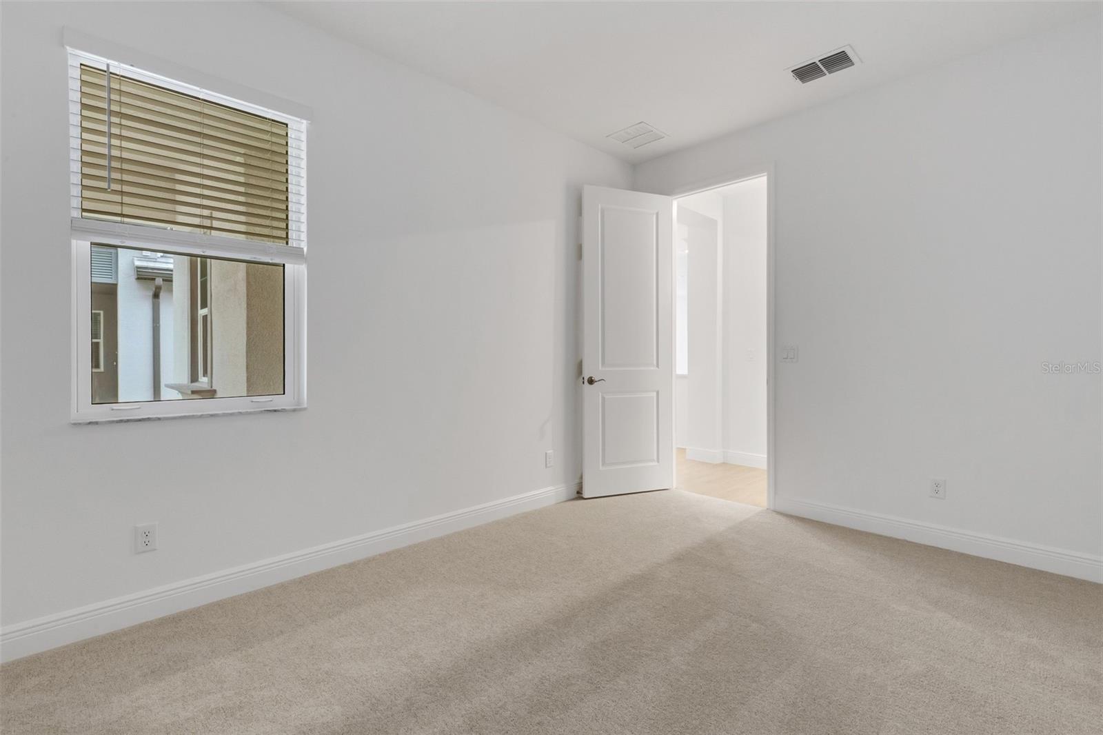 18135 Cherished Loop Property Photo 25