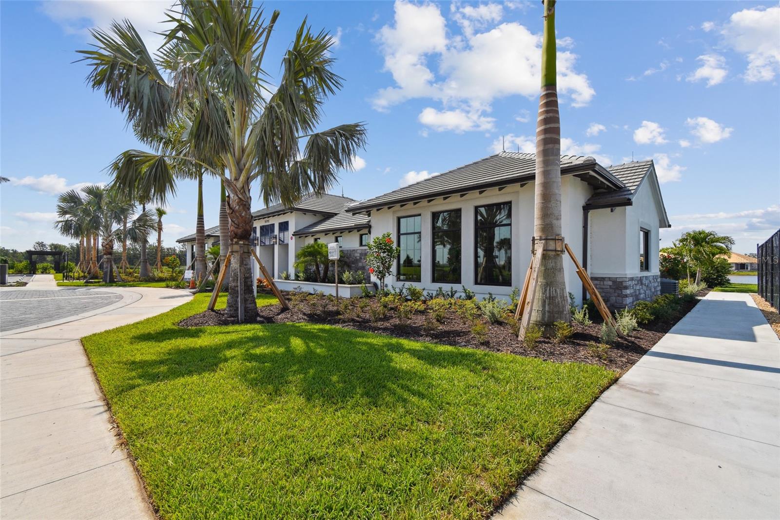 18135 Cherished Loop Property Photo 41