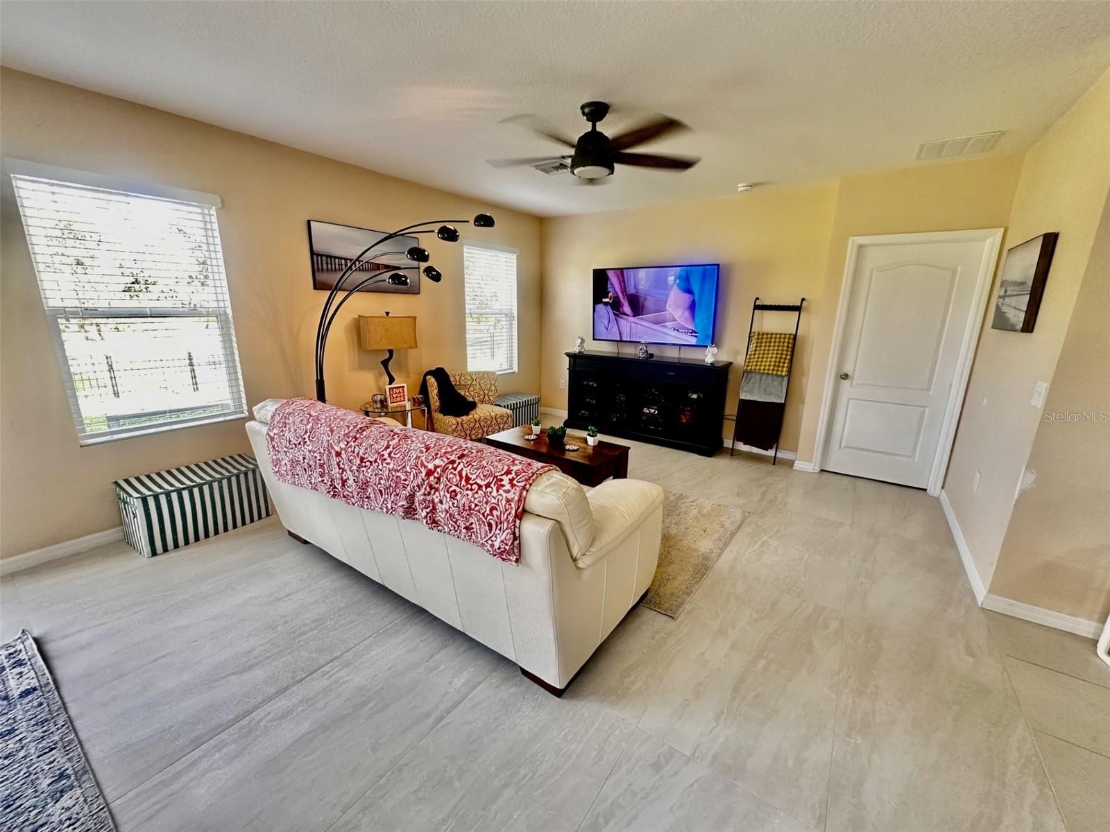 7114 58th Ter E Property Photo 13