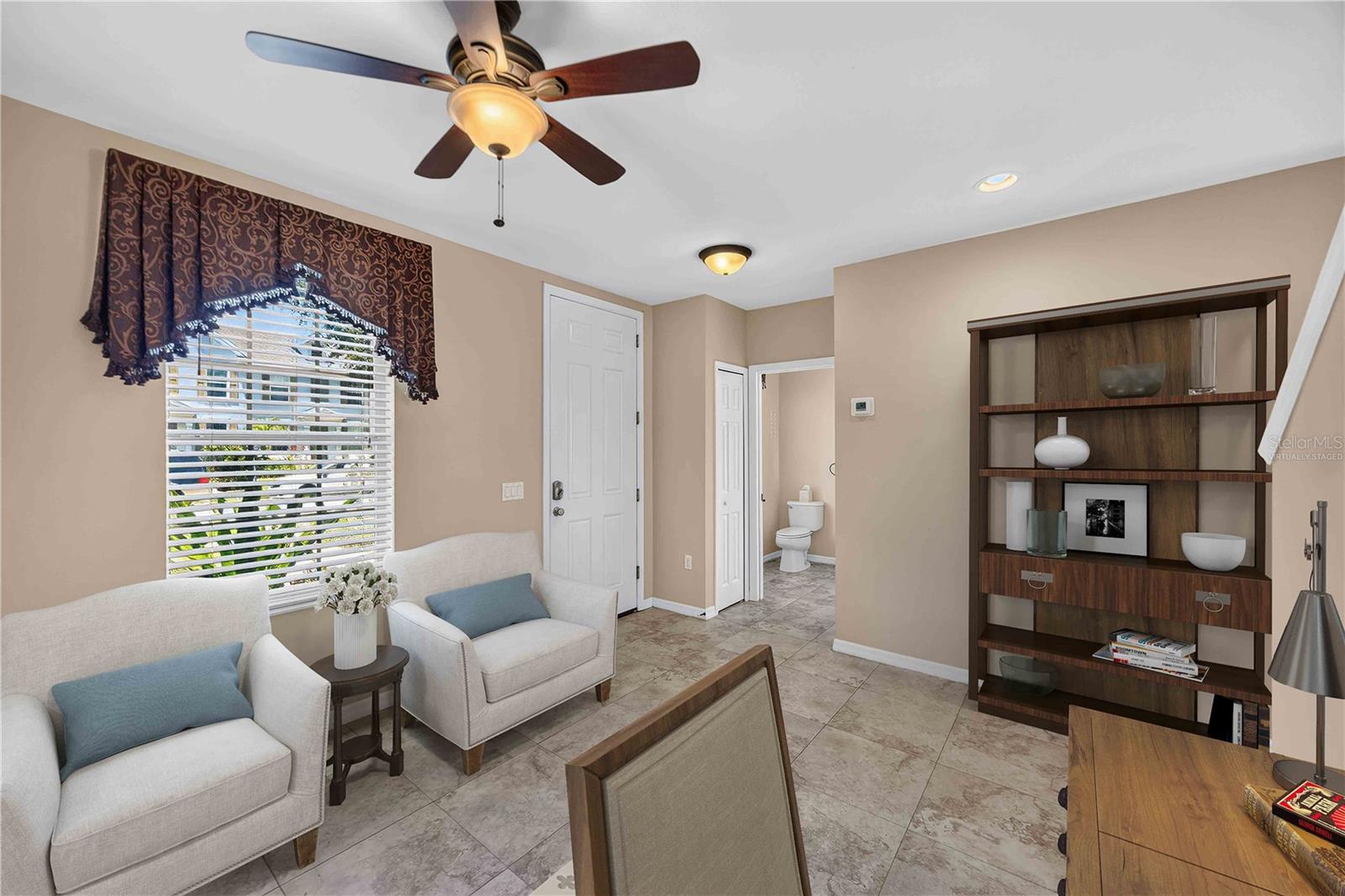 5653 Whitehead St Property Photo 4