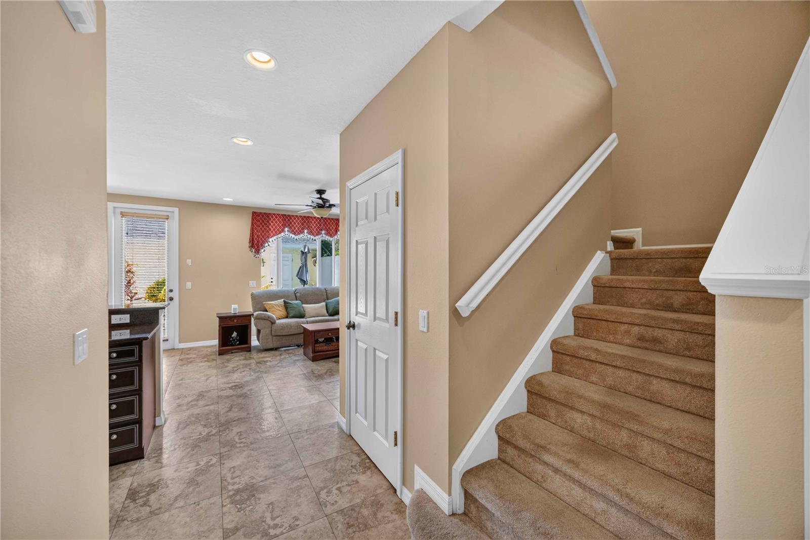 5653 Whitehead St Property Photo 10