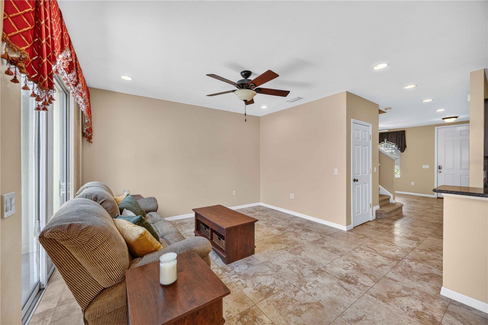 5653 Whitehead St Property Photo 13