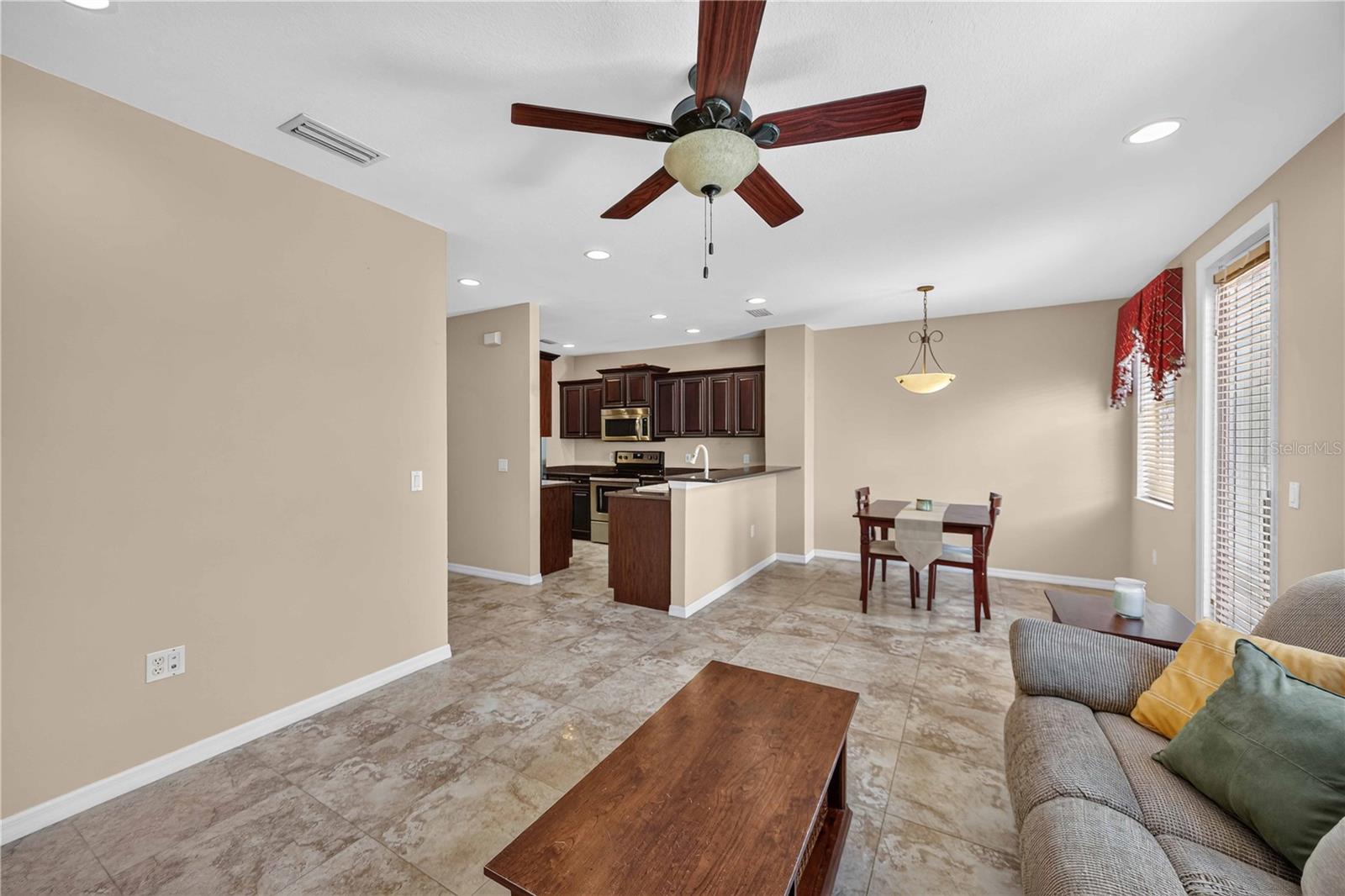 5653 Whitehead St Property Photo 15