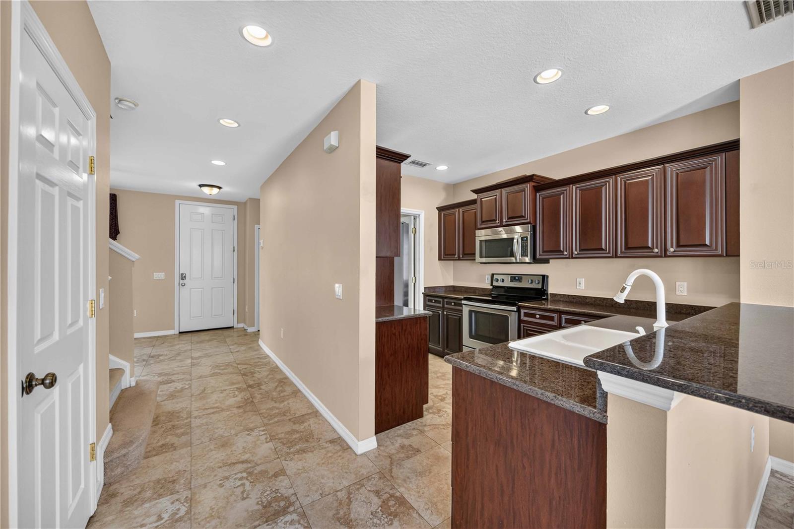 5653 Whitehead St Property Photo 19
