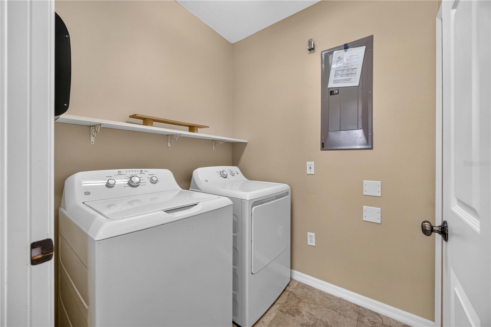 5653 Whitehead St Property Photo 24