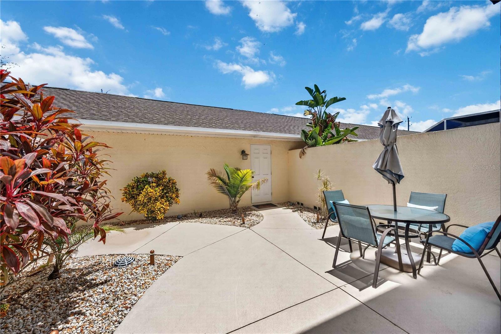 5653 Whitehead St Property Photo 35