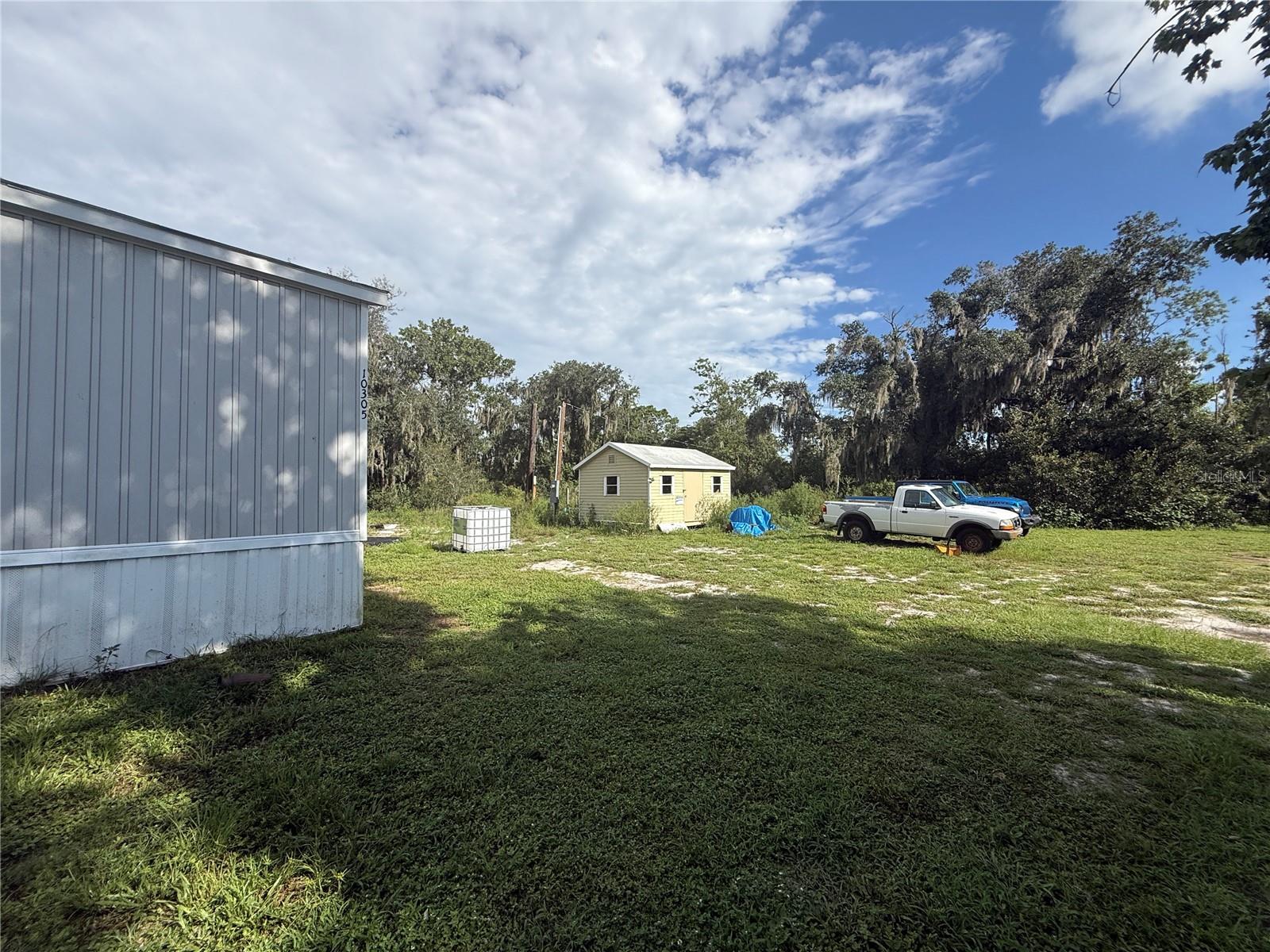 10305 Revell Rd Property Photo 5