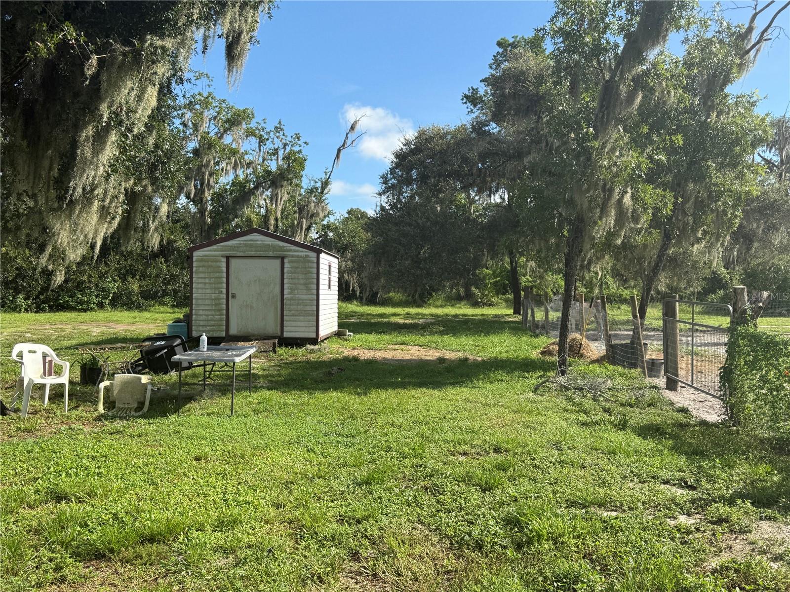 10305 Revell Rd Property Photo 17