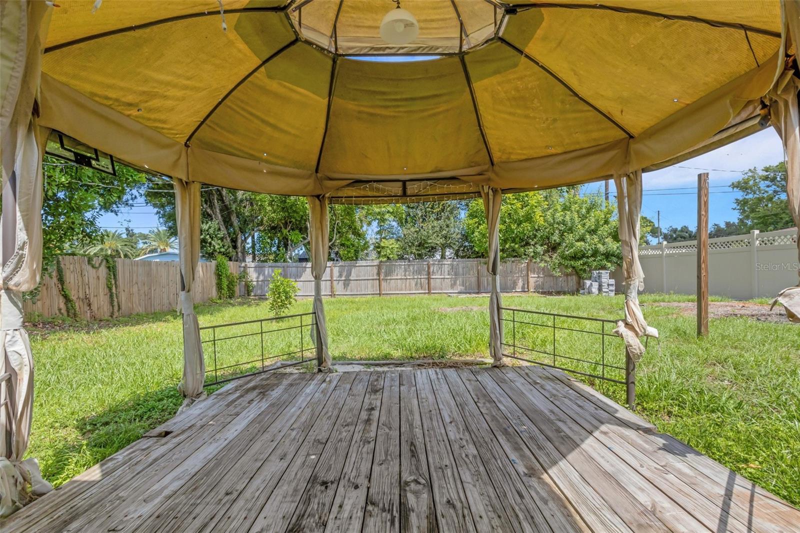 2522 Stratford Dr Property Photo 40