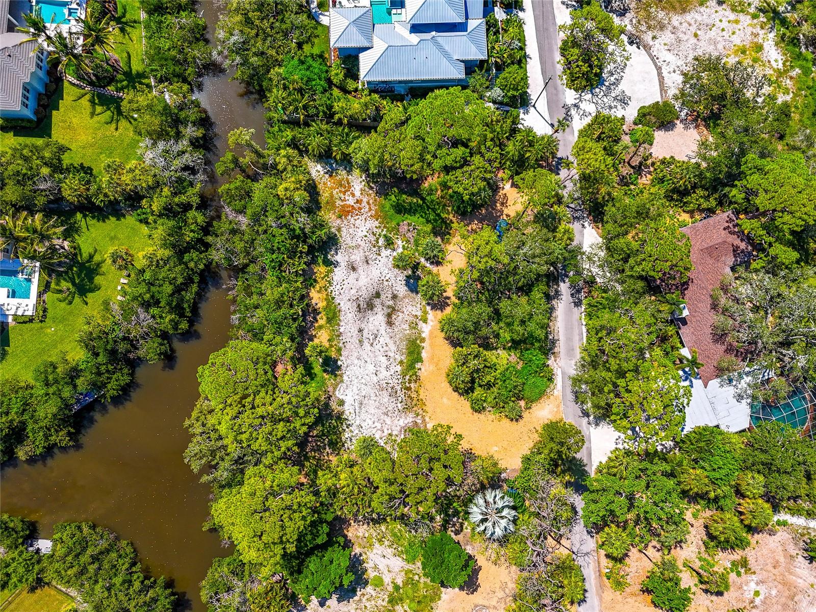 7233 Pine Needle Rd Property Photo 16