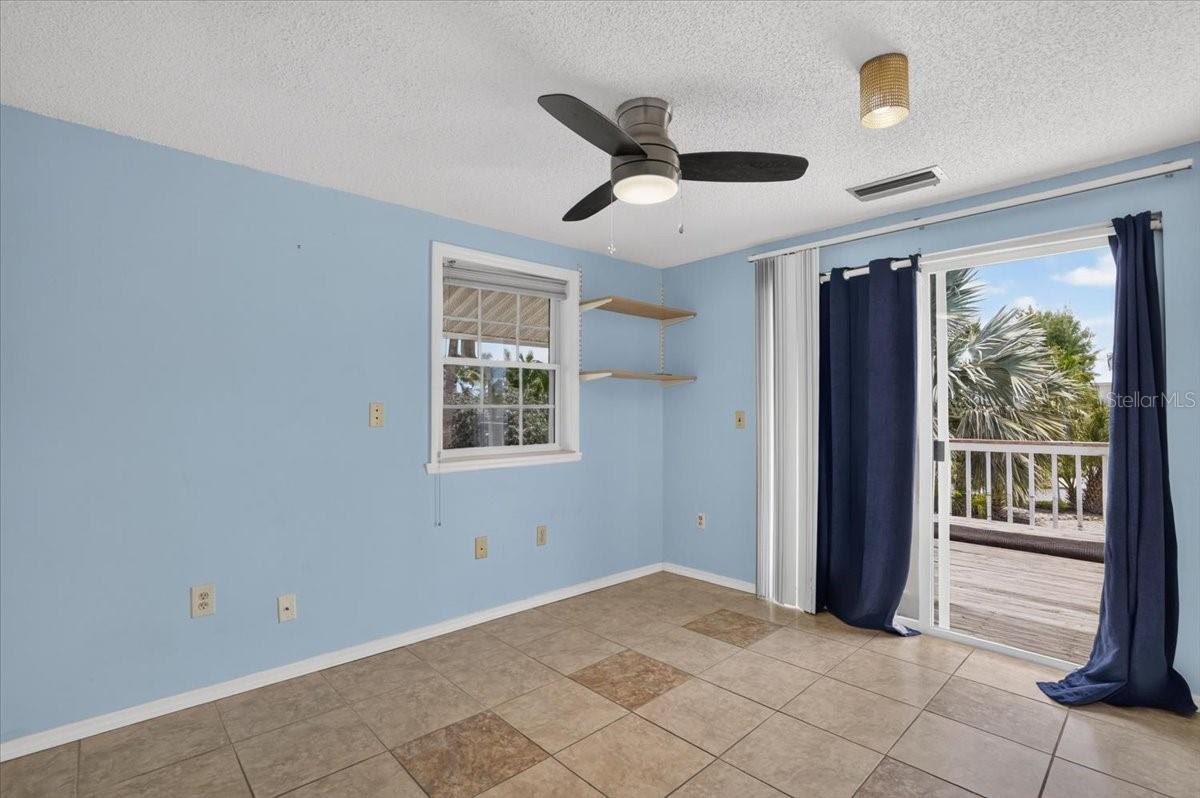 524 Spring Ave Property Photo 16