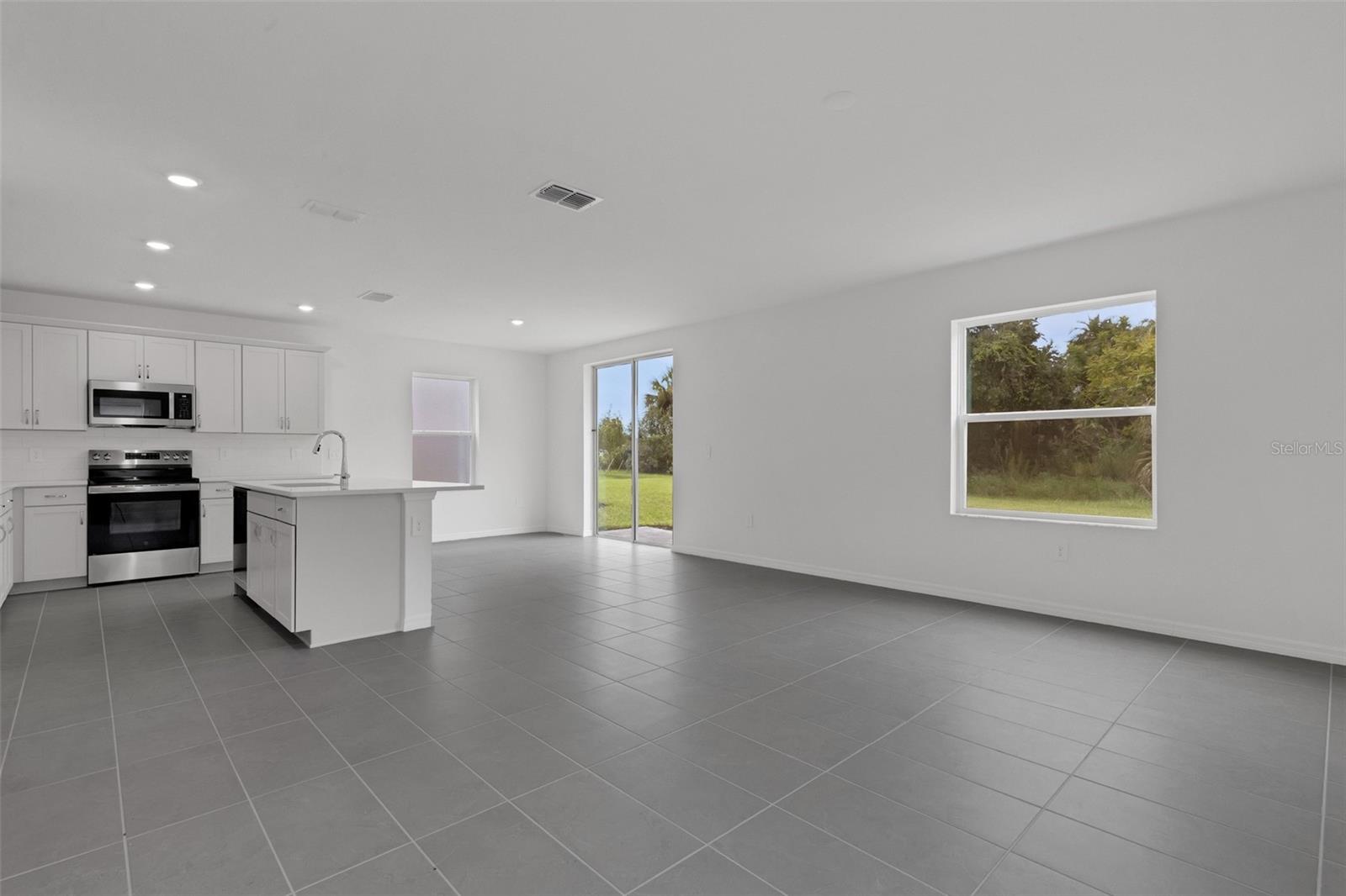 4328 Outhaul Run Property Photo 3