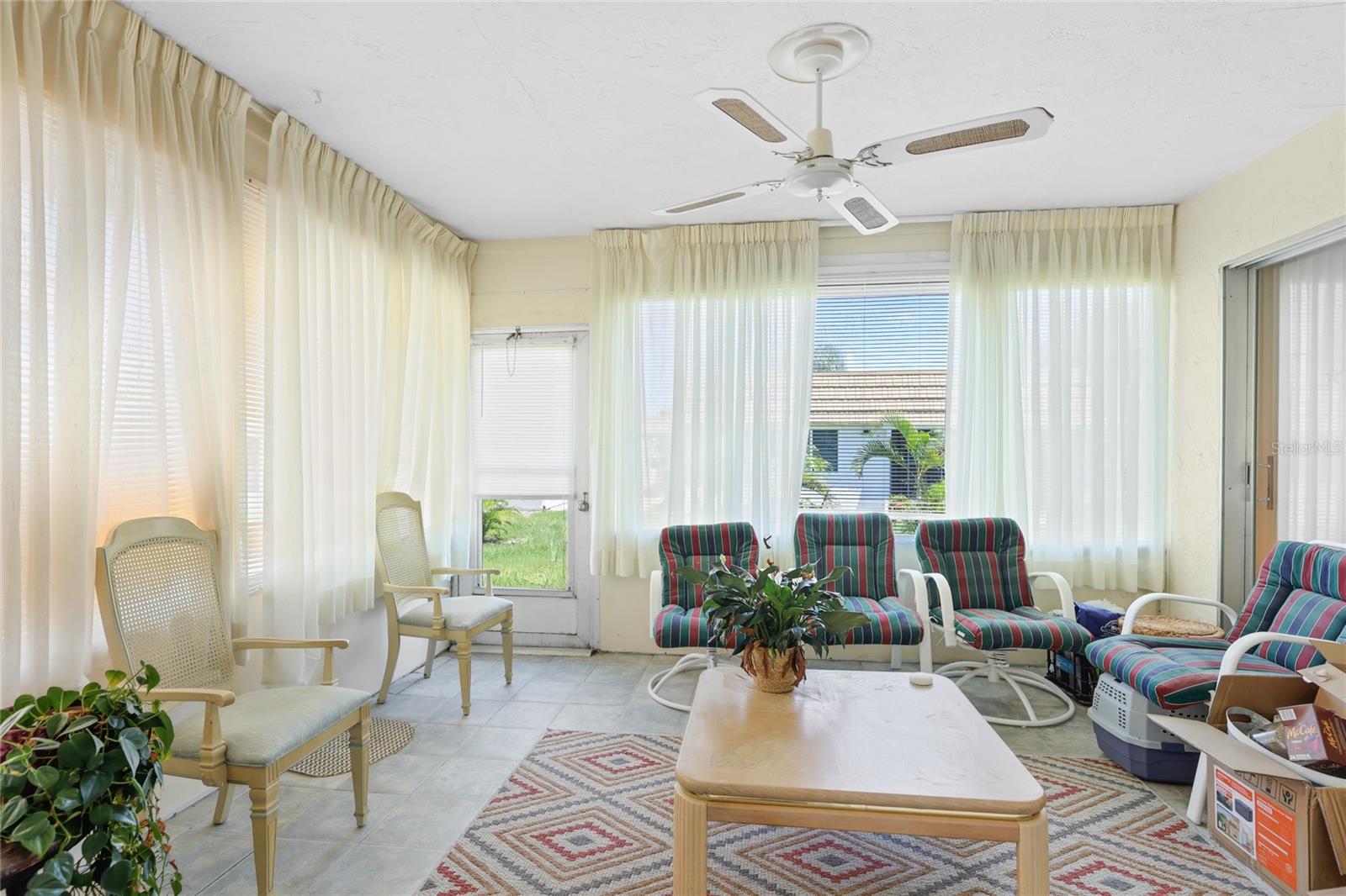 2327 Waterbluff Pl #v315 Property Photo 17