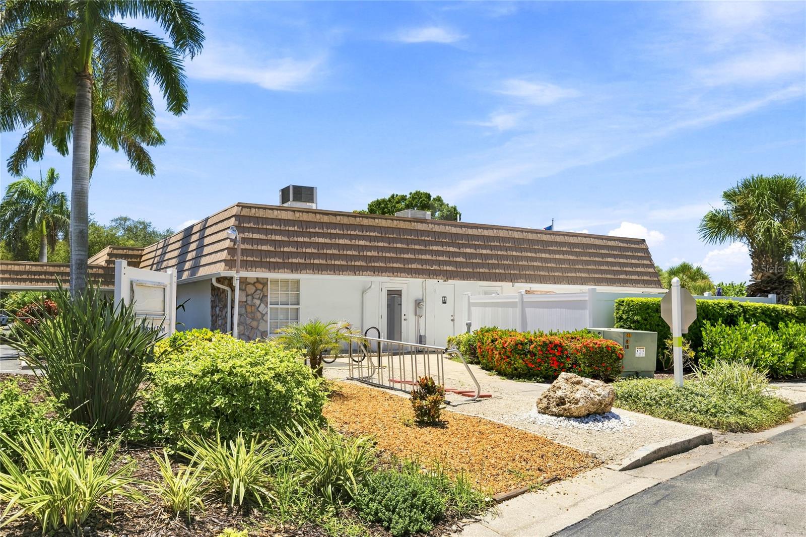 2327 Waterbluff Pl #v315 Property Photo 37