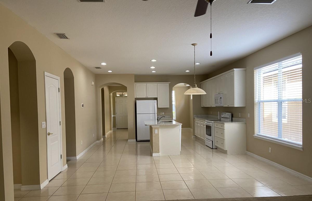 6679 Duncaster St Property Photo 2