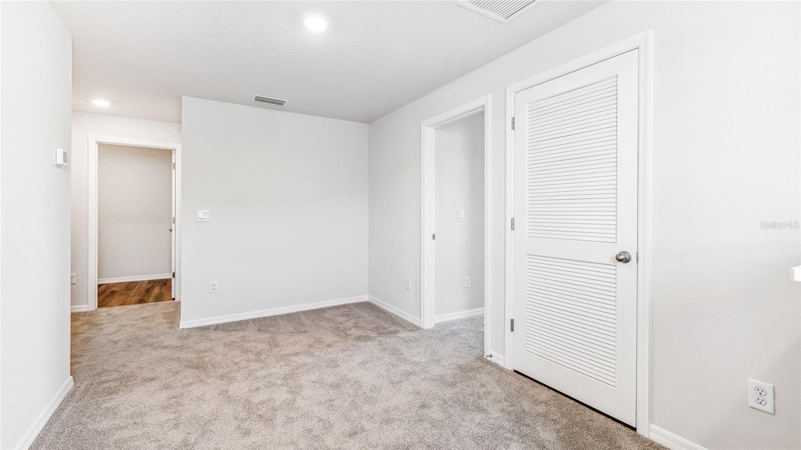8837 Clear View St Property Photo 10