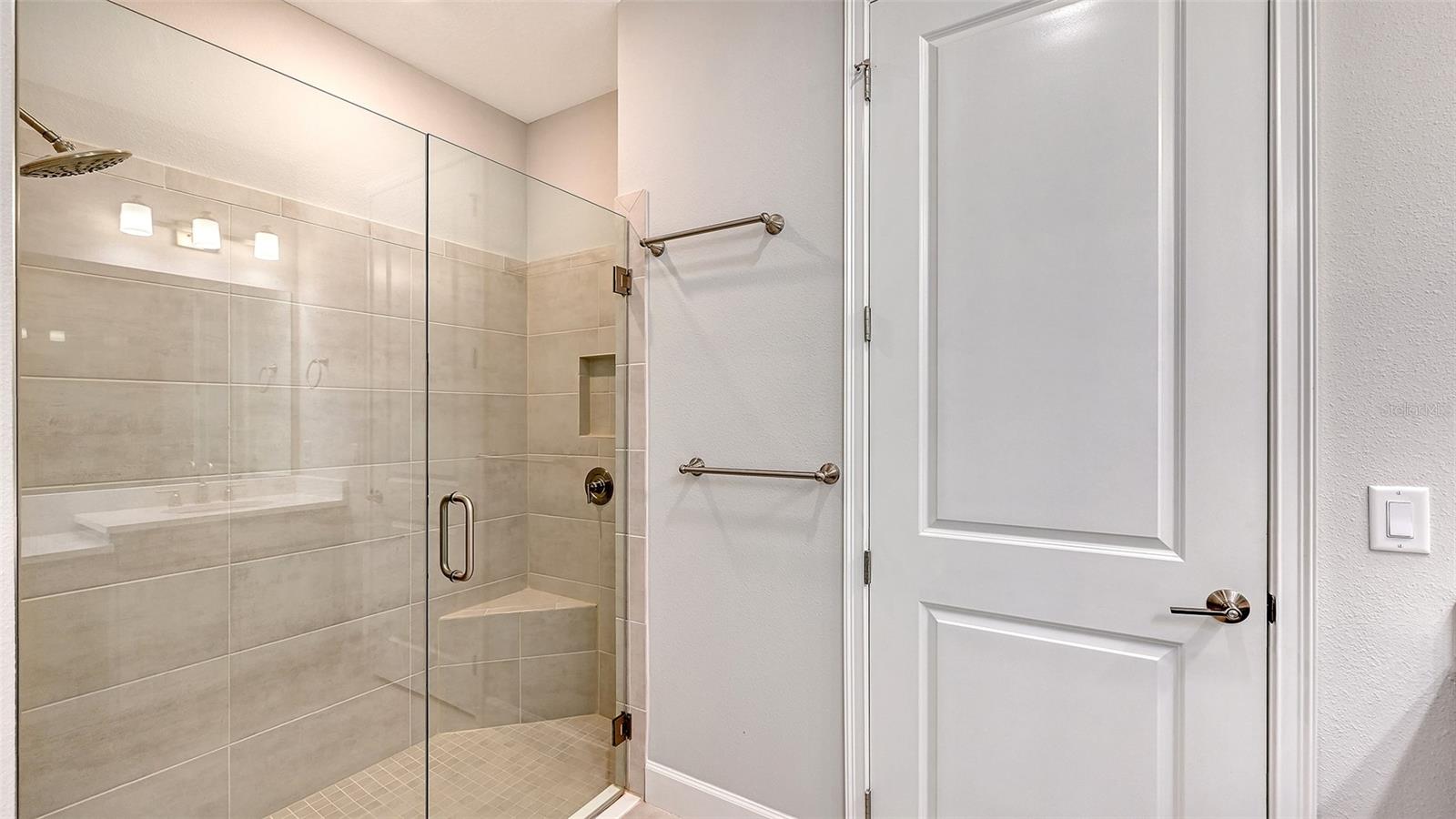 6066 Mesa Gln Property Photo 22