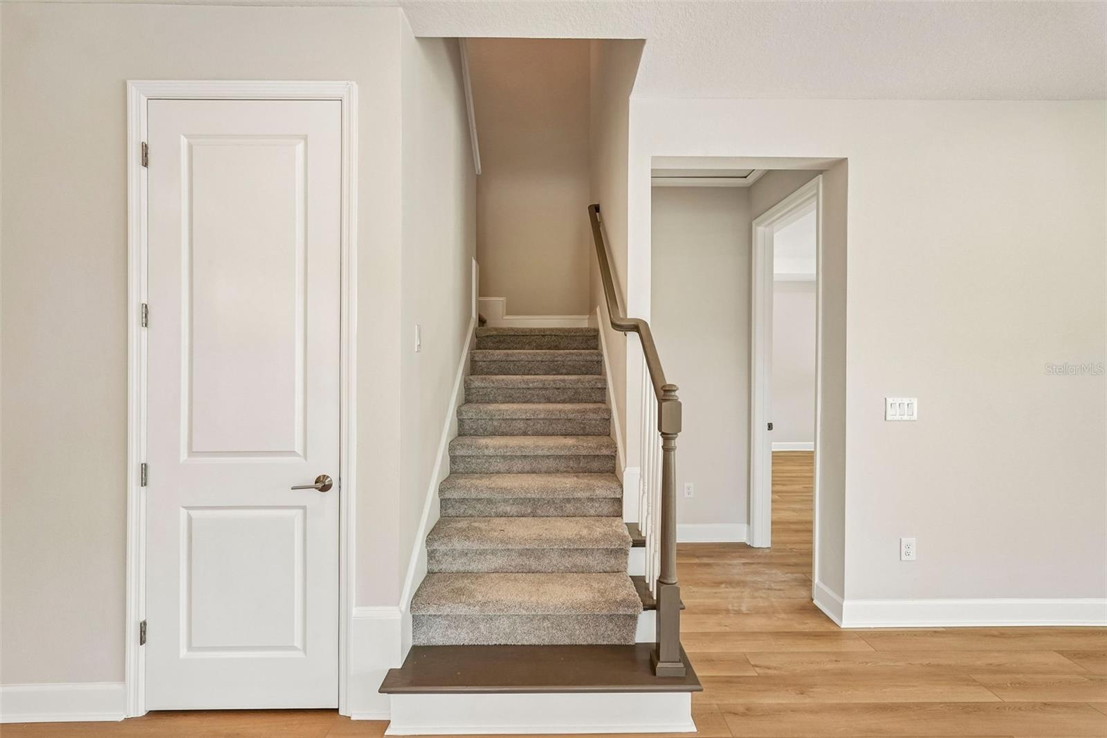 7028 Foxboro Way Property Photo 8