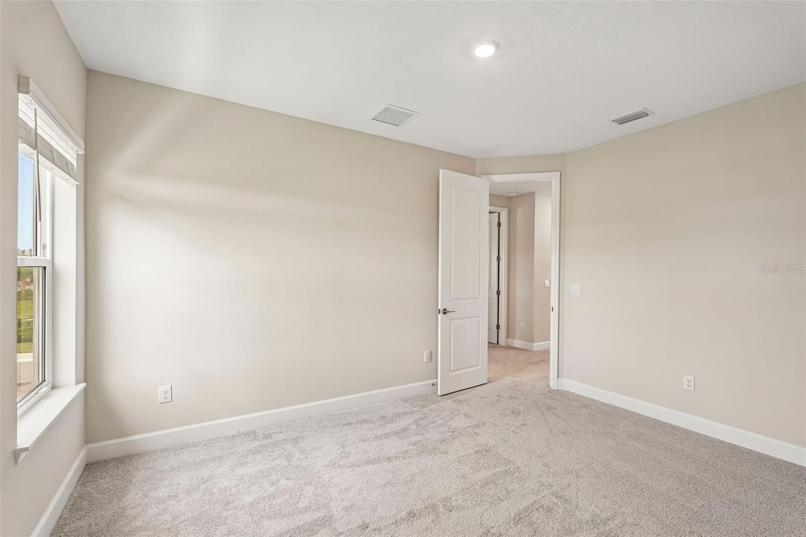 7028 Foxboro Way Property Photo 28