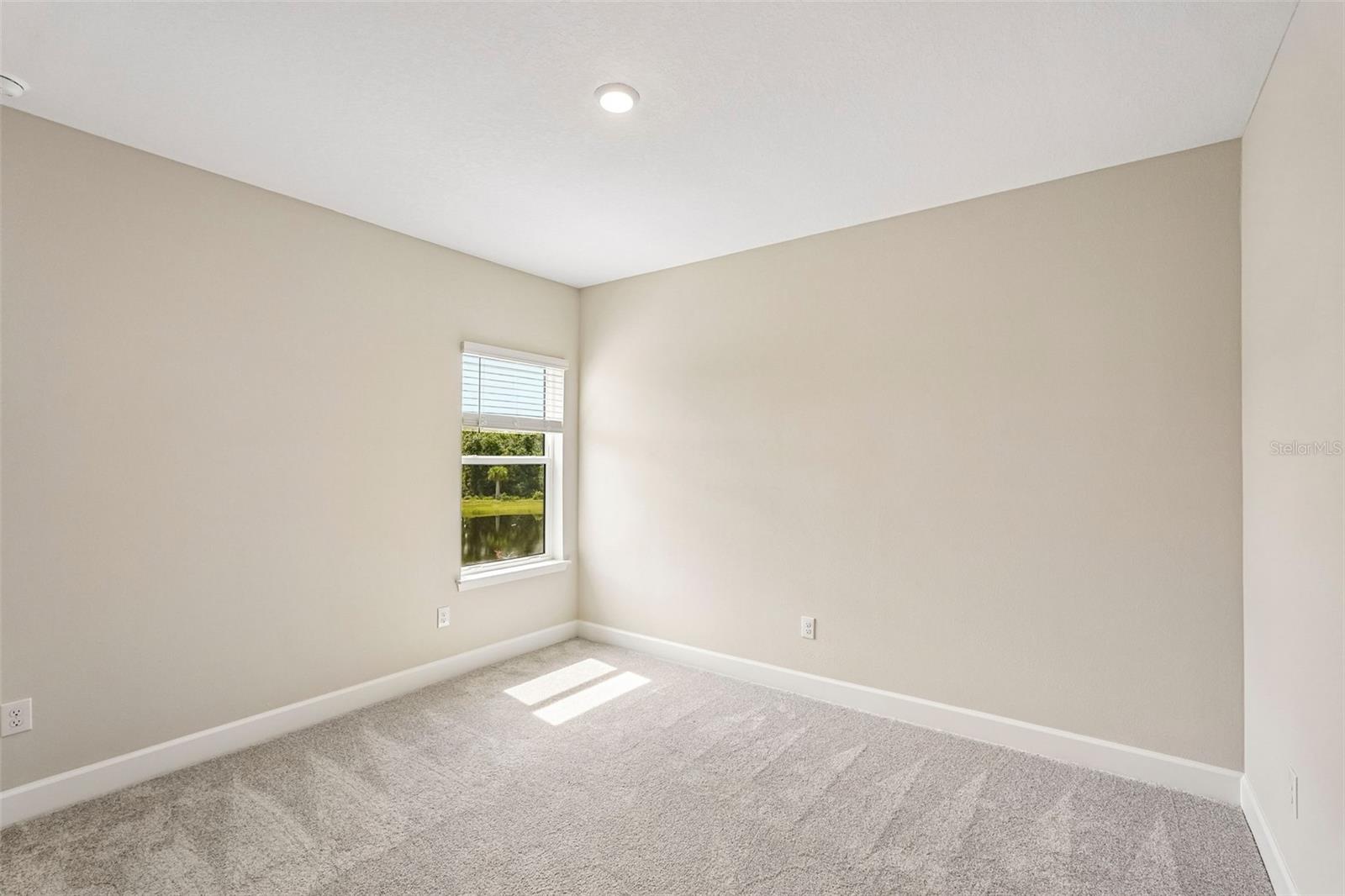 7028 Foxboro Way Property Photo 34