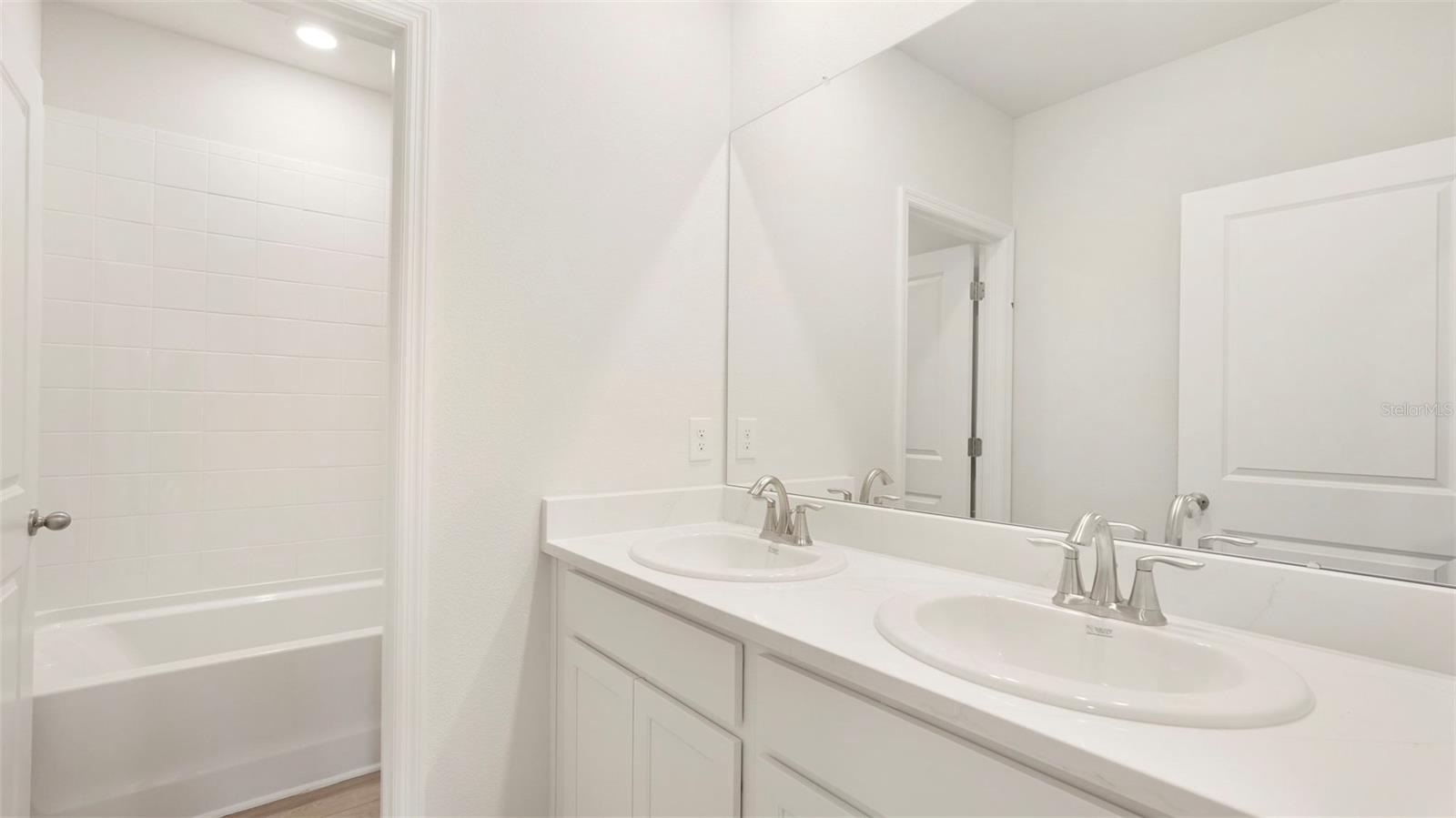 2818 Fishery Ct Property Photo 28