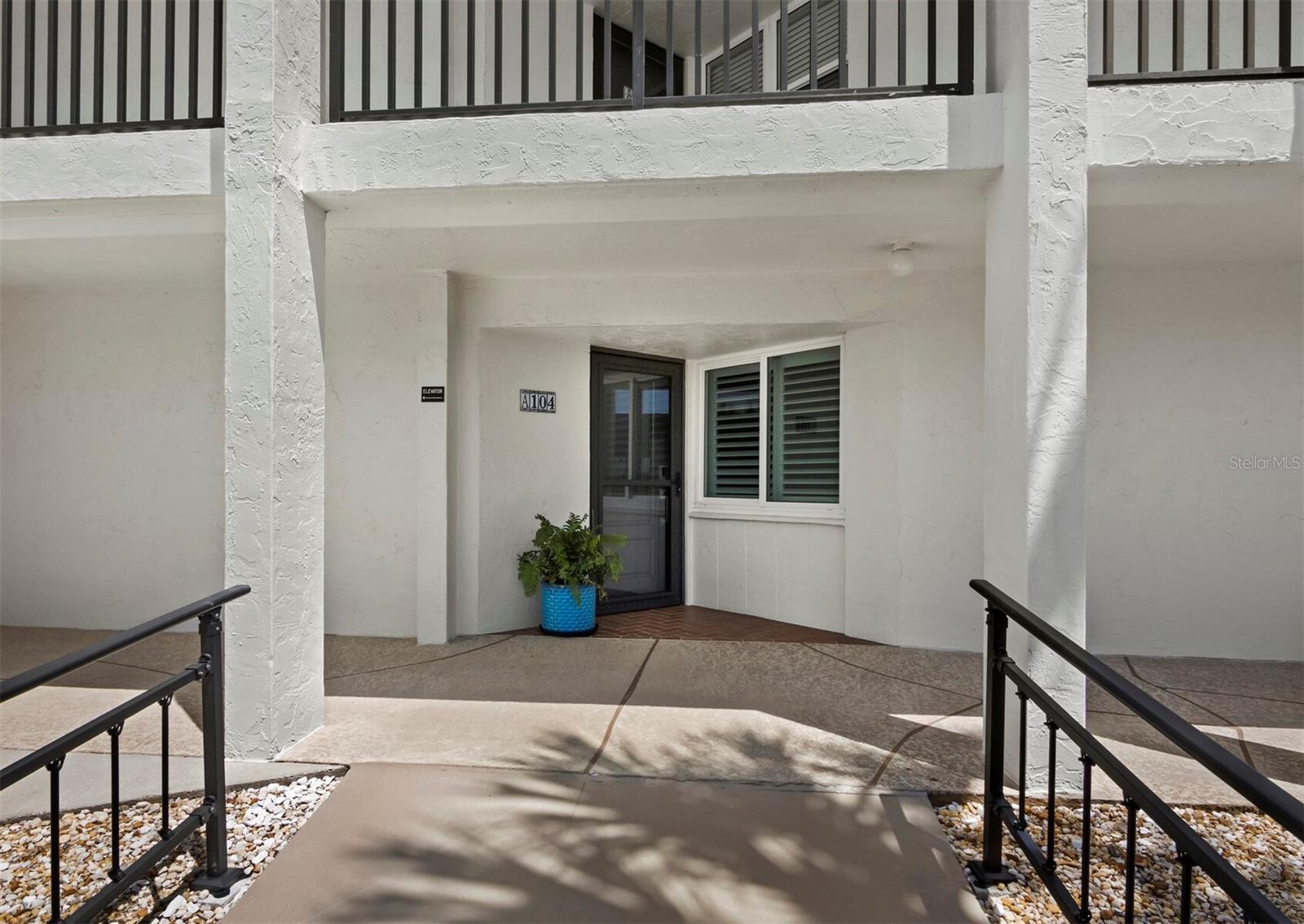 448 Gulf Of Mexico Dr #a104 Property Photo 3