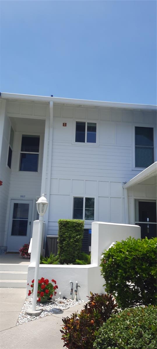 957 SANDPIPER CIR #0 Property Photo 1