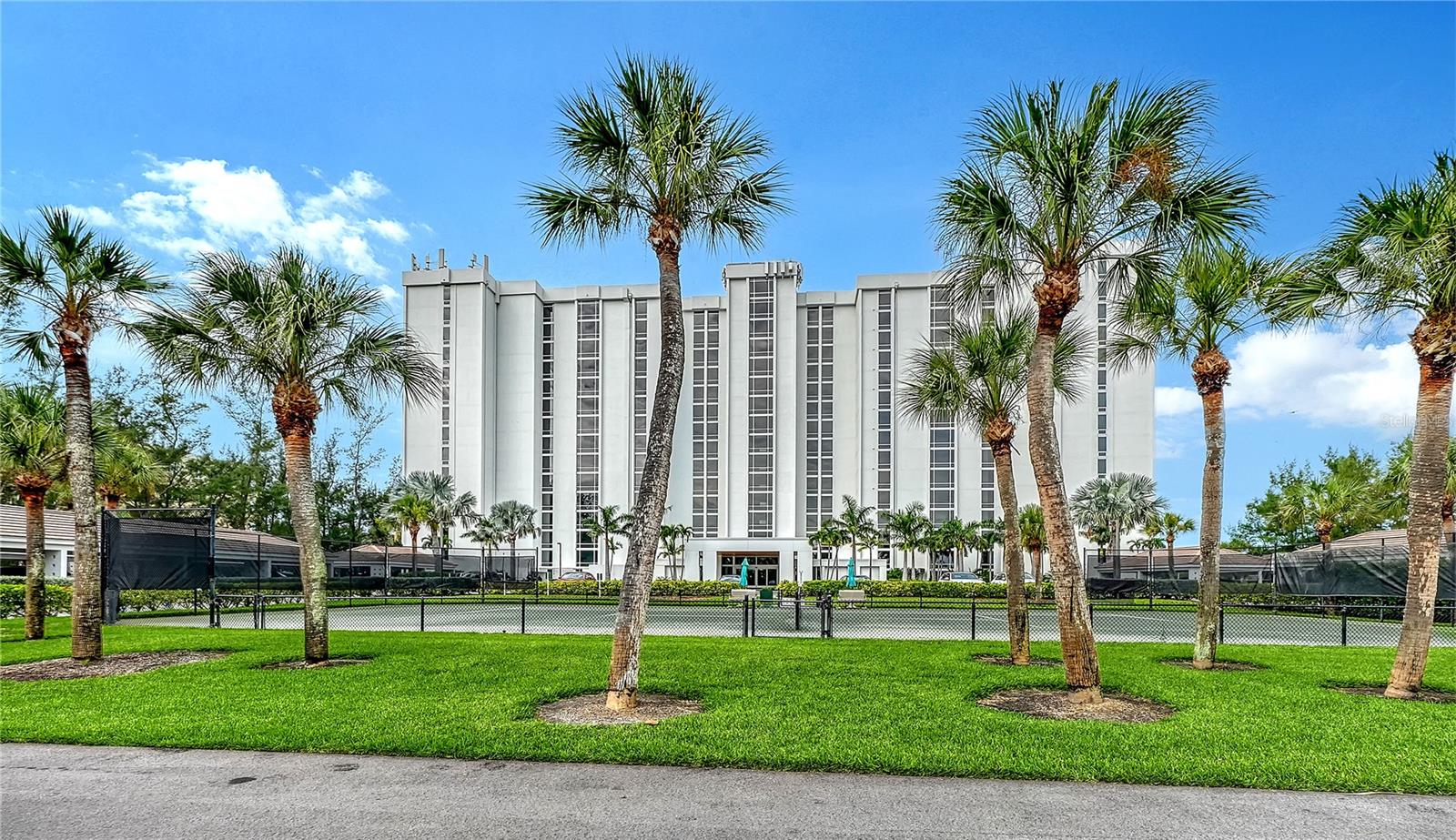 2425 Gulf Of Mexico Dr #3a Property Photo 28