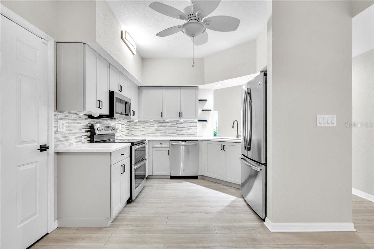 7146 Strand Cir Property Photo 3