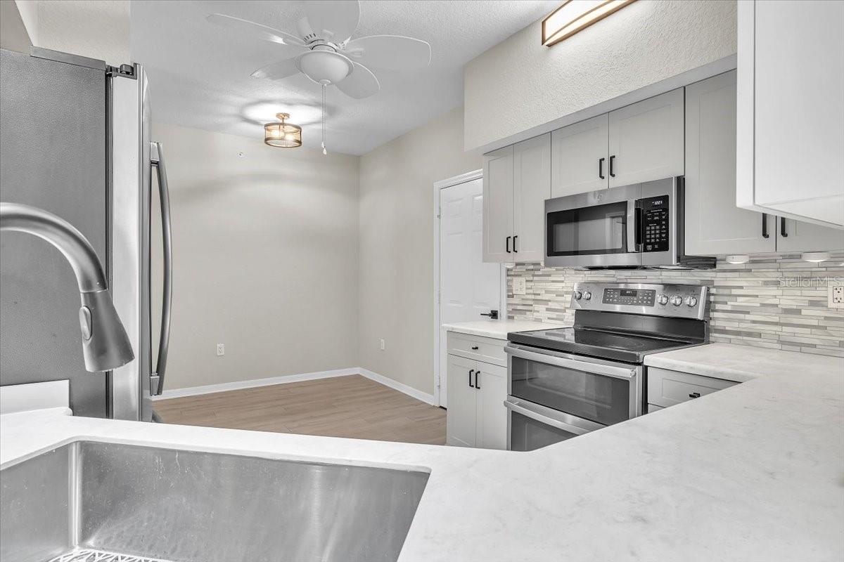 7146 Strand Cir Property Photo 11