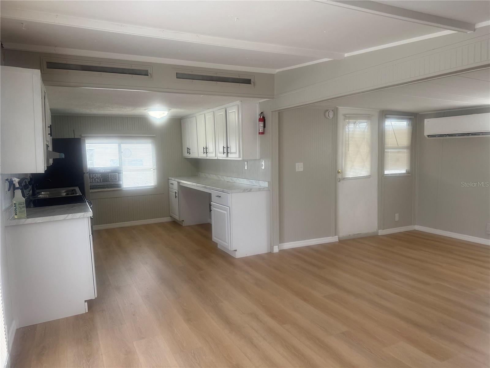 512 51st Avenue Dr W Property Photo 6