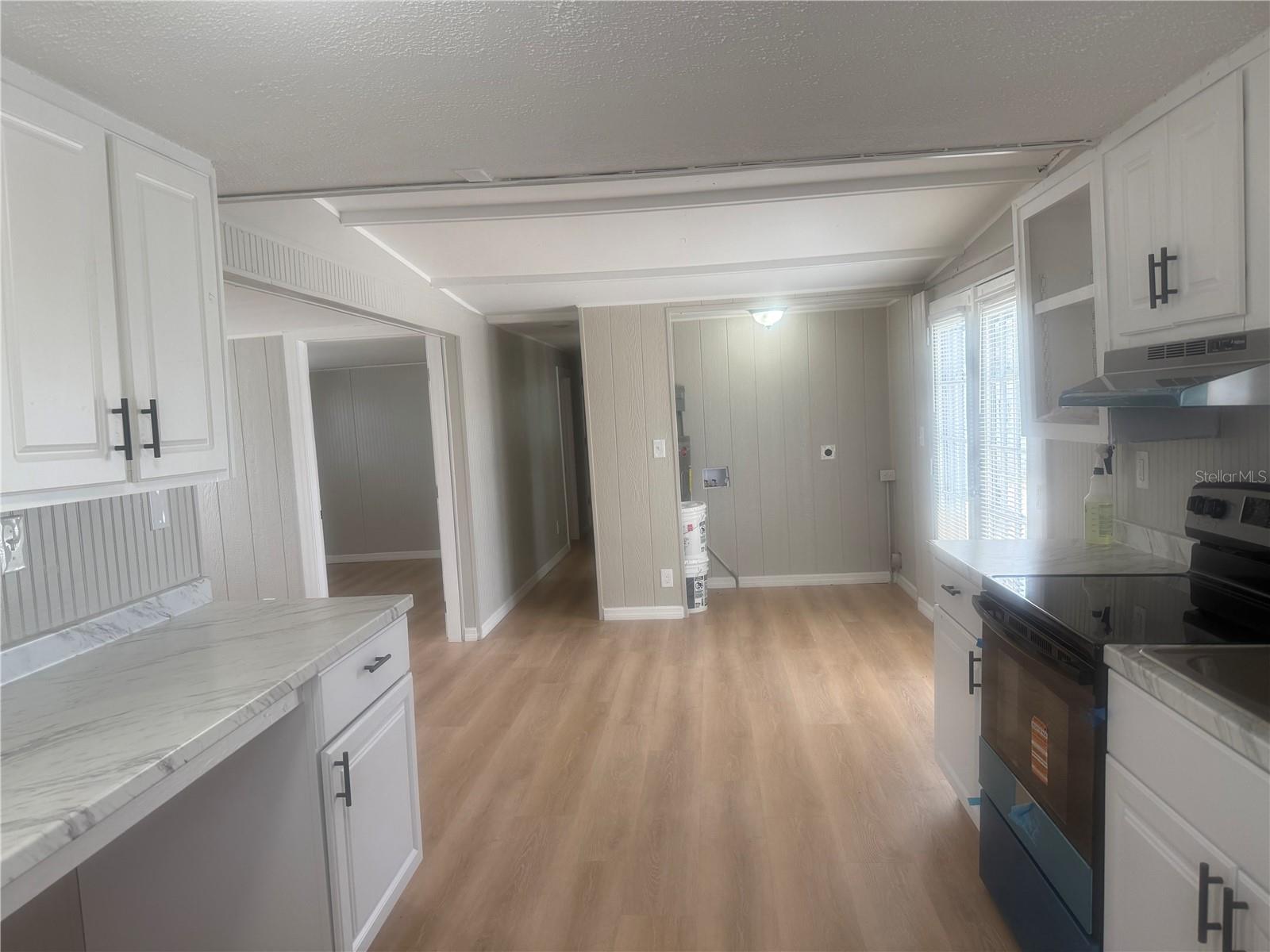 512 51st Avenue Dr W Property Photo 9