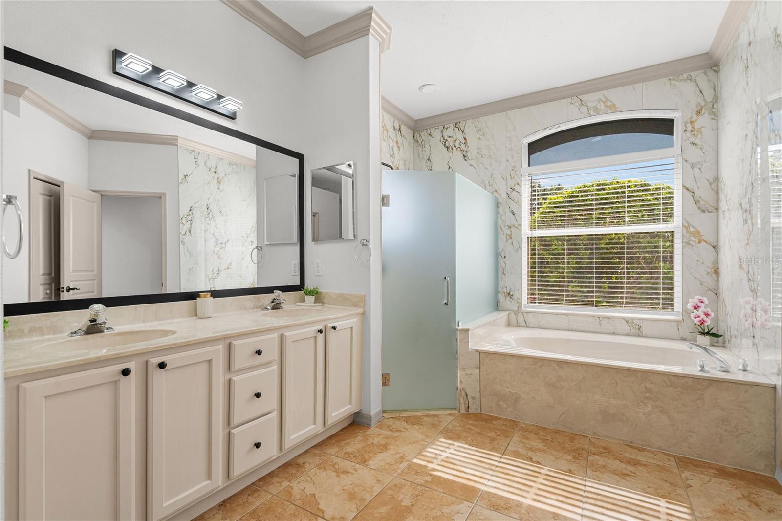 3333 Yonge Ave #13 Property Photo 19