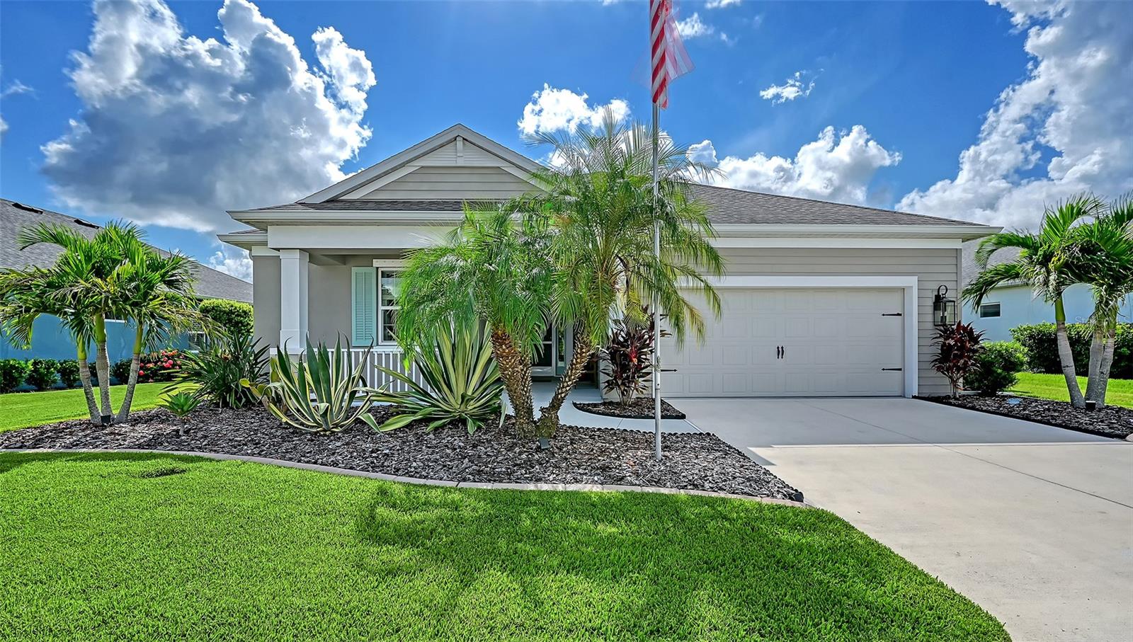 13667 Old Creek Ct Property Photo 1