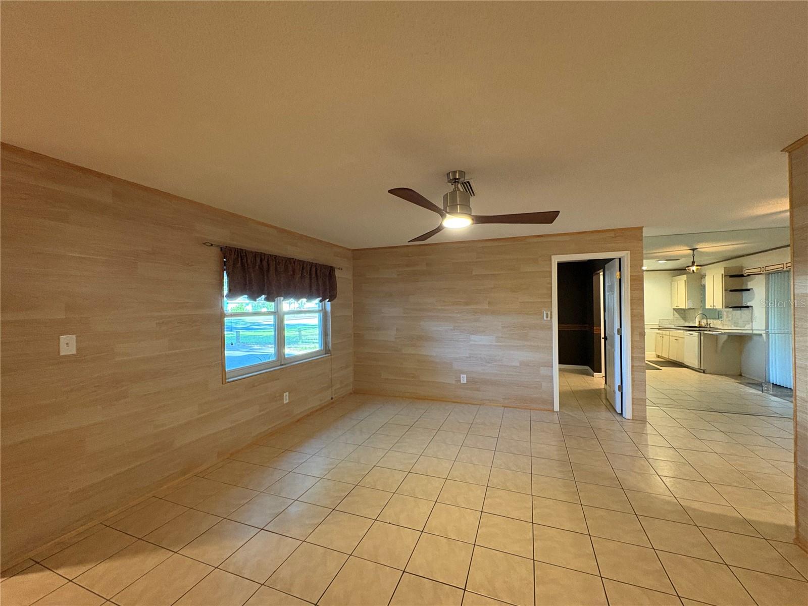 3925 Allan Pl Property Photo 4
