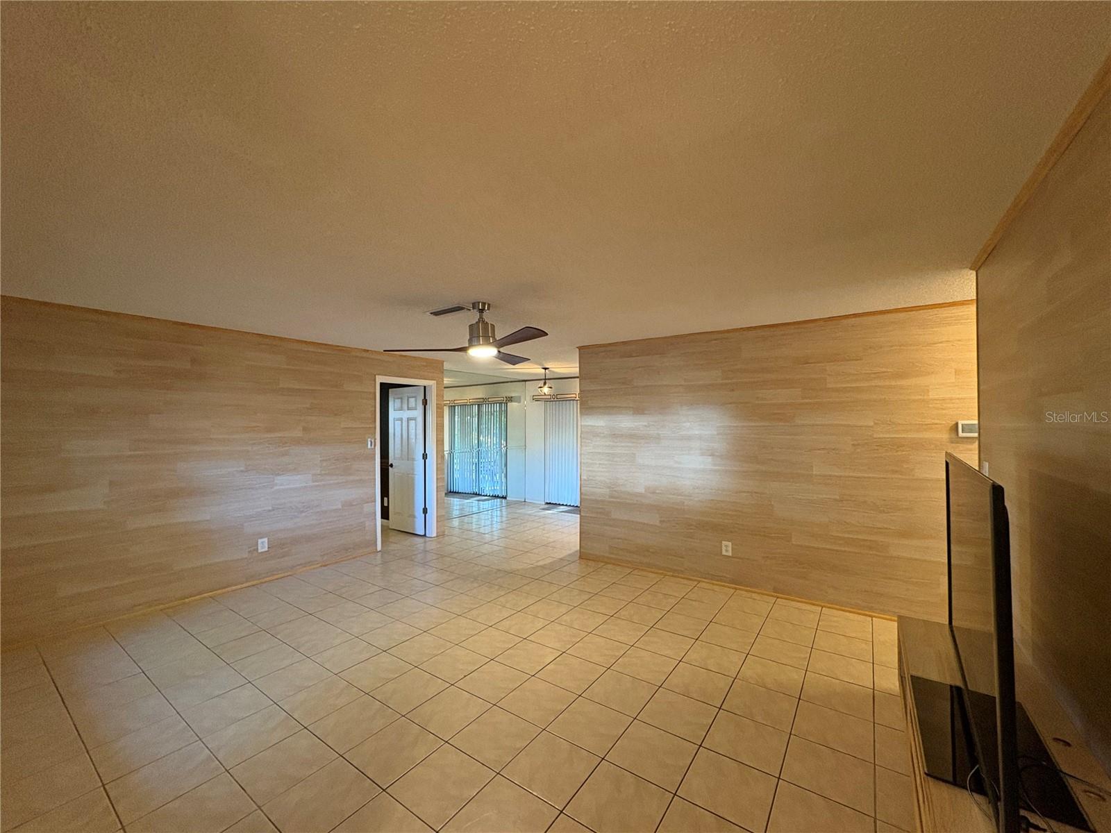 3925 Allan Pl Property Photo 5