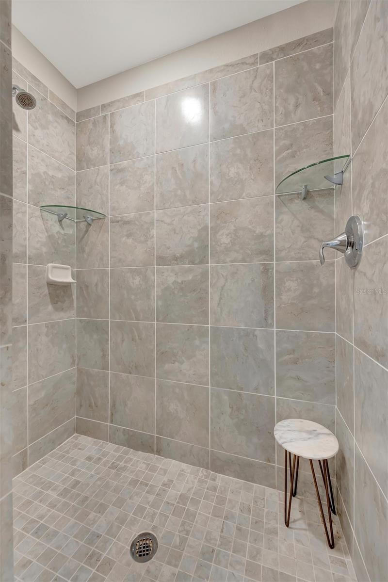 920 Tidewater Shores Loop #308 Property Photo 31