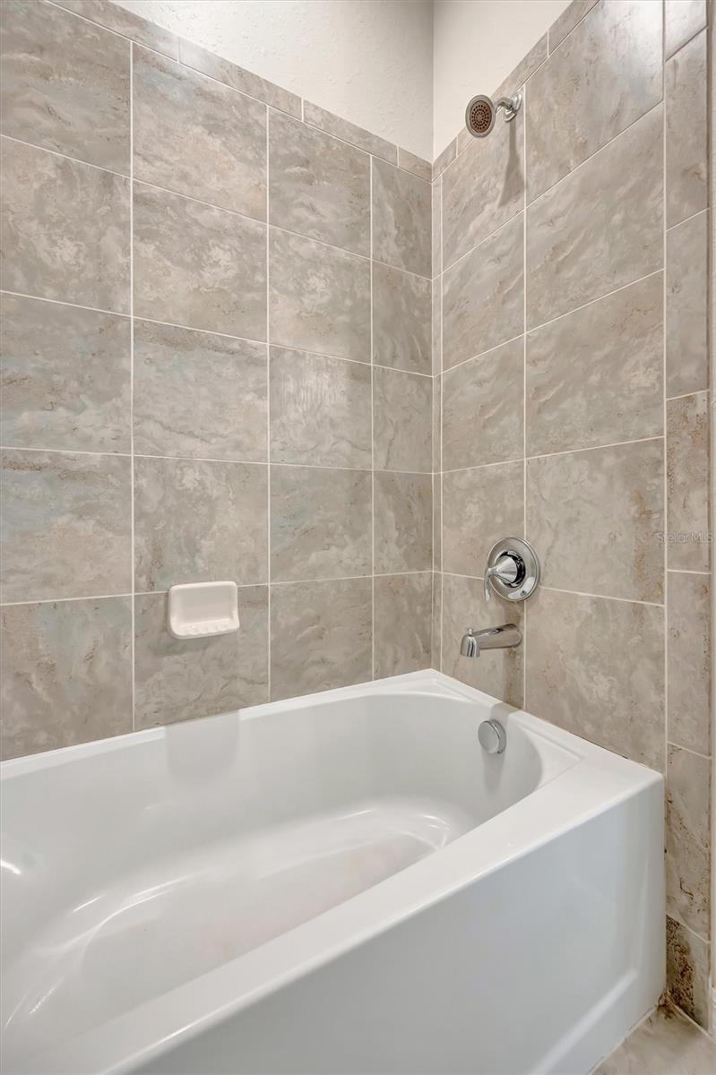 920 Tidewater Shores Loop #308 Property Photo 47