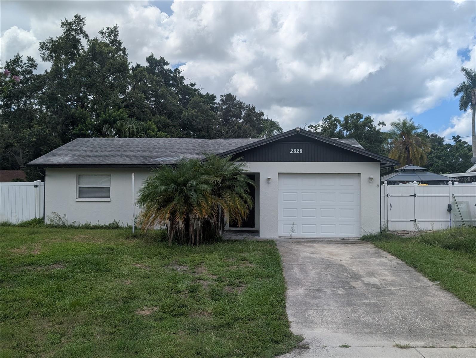 2828 NASSAU ST Property Photo 1