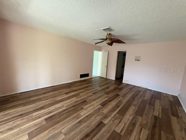 4240 Charing Cross Rd Property Photo 5
