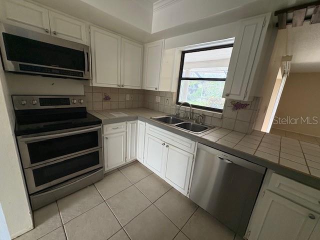 4240 Charing Cross Rd Property Photo 12