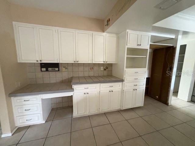 4240 Charing Cross Rd Property Photo 13