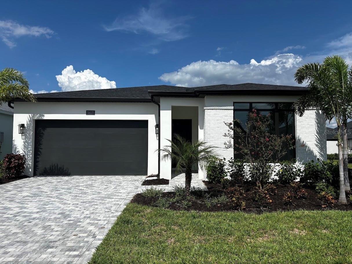 A4702466 Property Photo 1