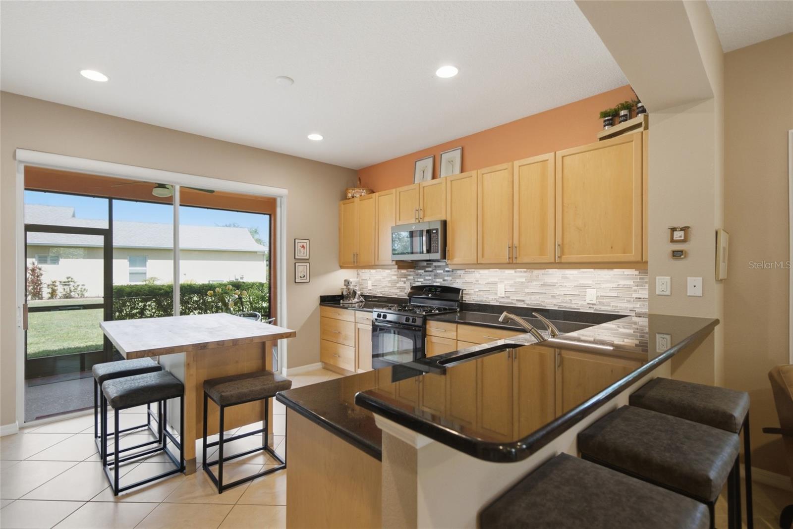 5002 Boston Common Gln Property Photo 3