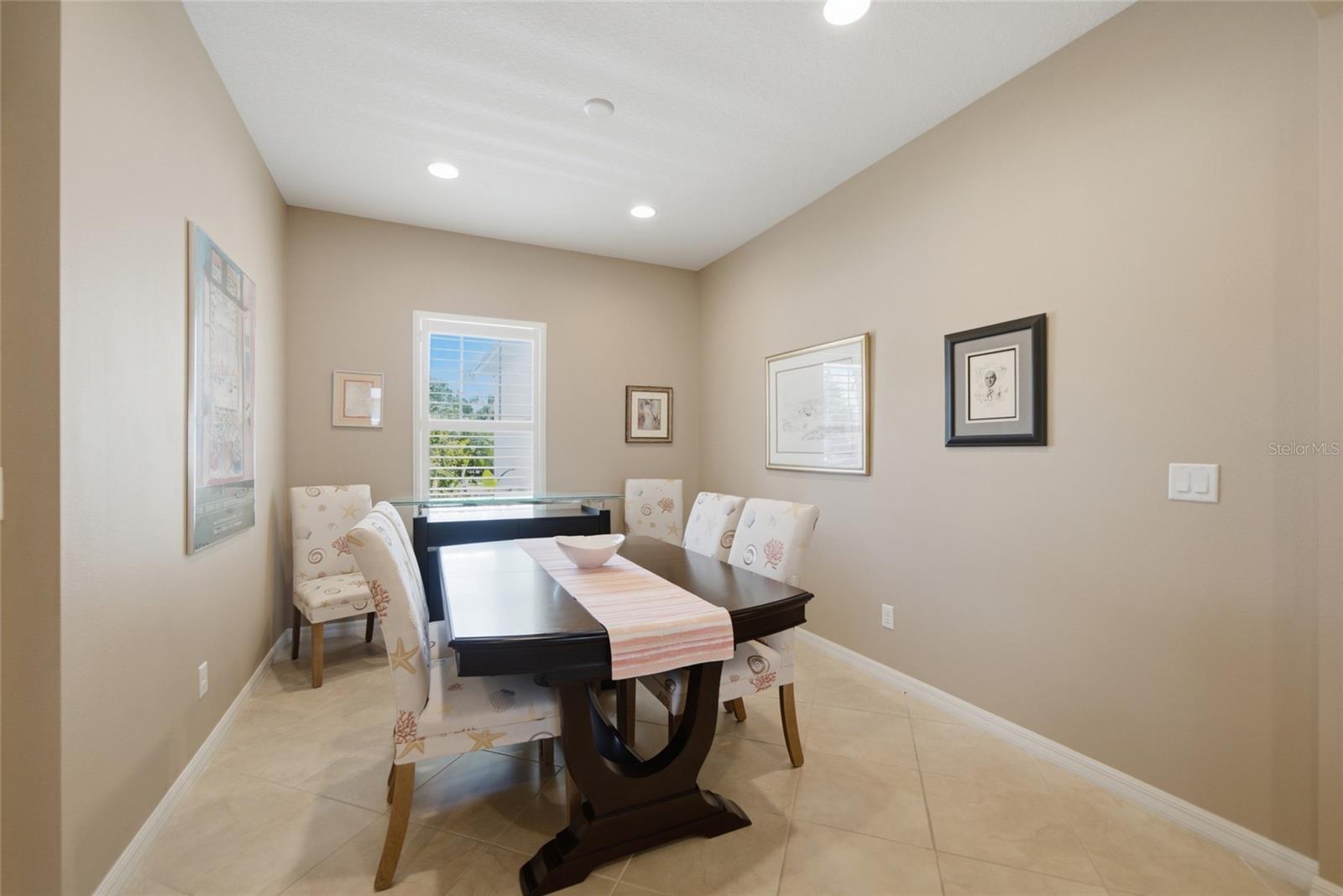 5002 Boston Common Gln Property Photo 5